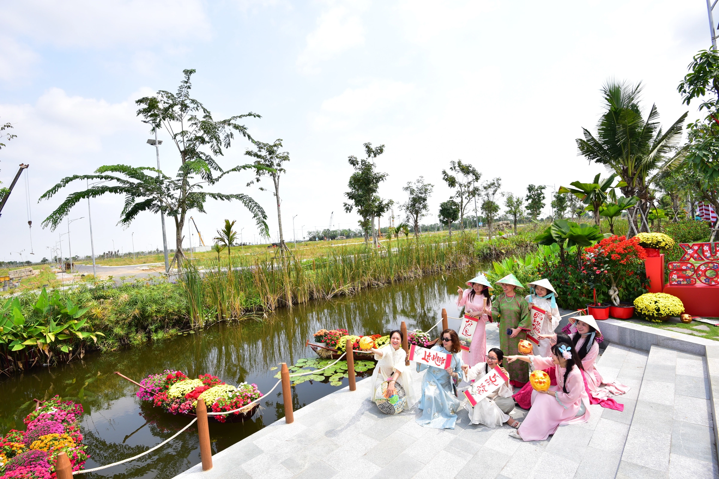 Không Gian Tết Nam Bộ Tại LA home